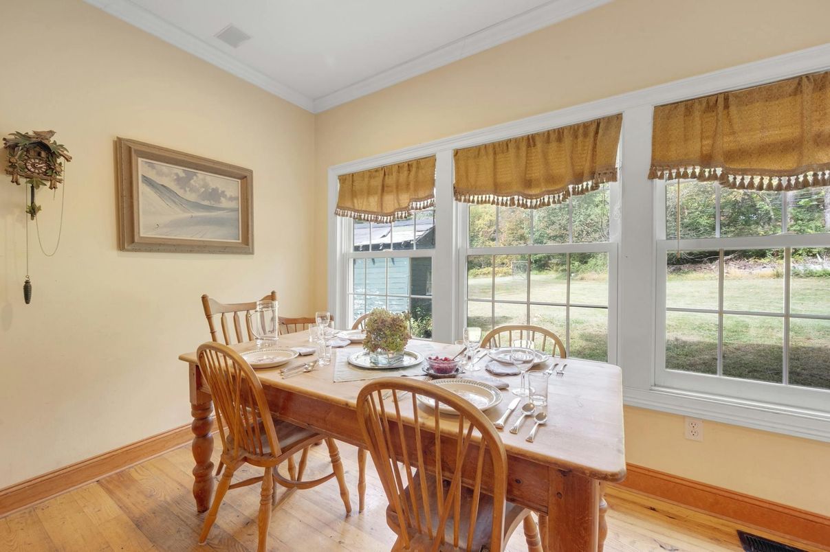 Dining room, Interior, Wood Texture Flooring