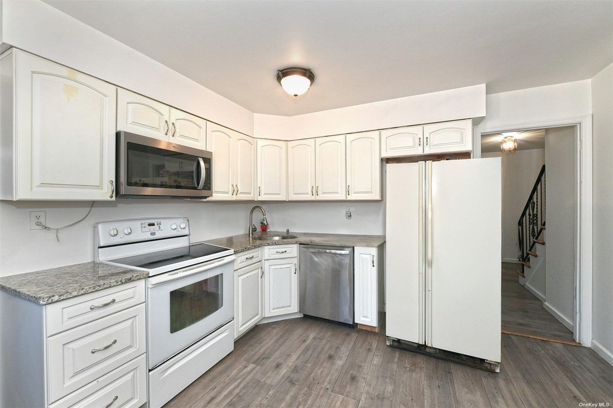 Interior, Kitchen, Stainless Steel Appliances, Wood Texture Flooring