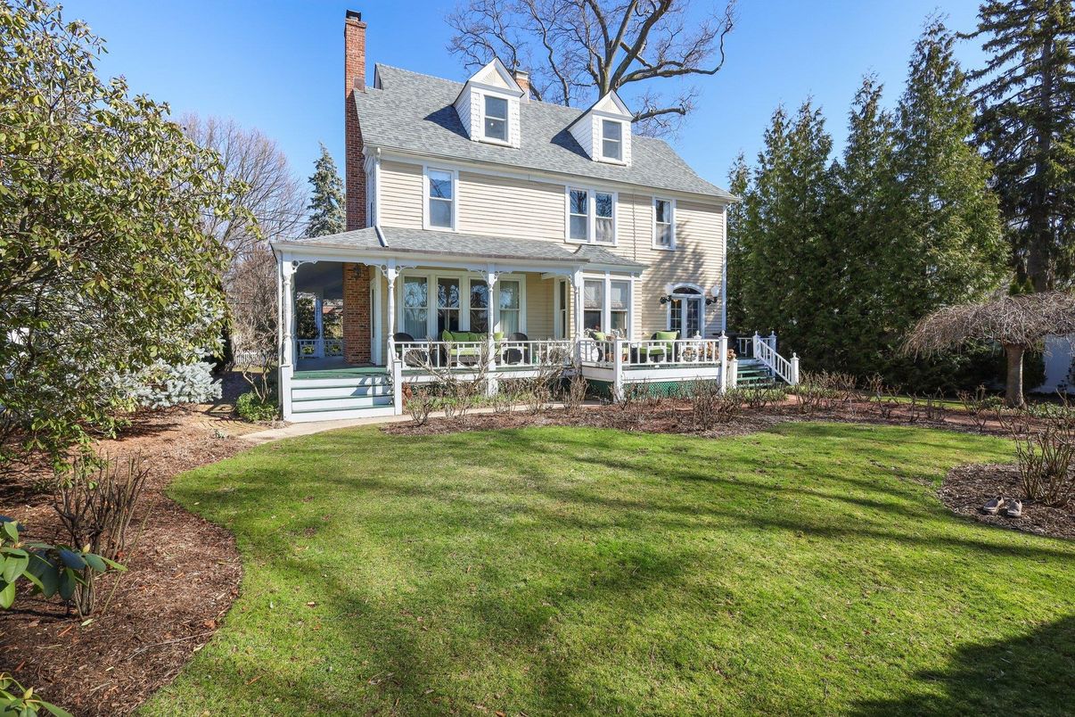 Backyard, Exterior, Facade, Georgian