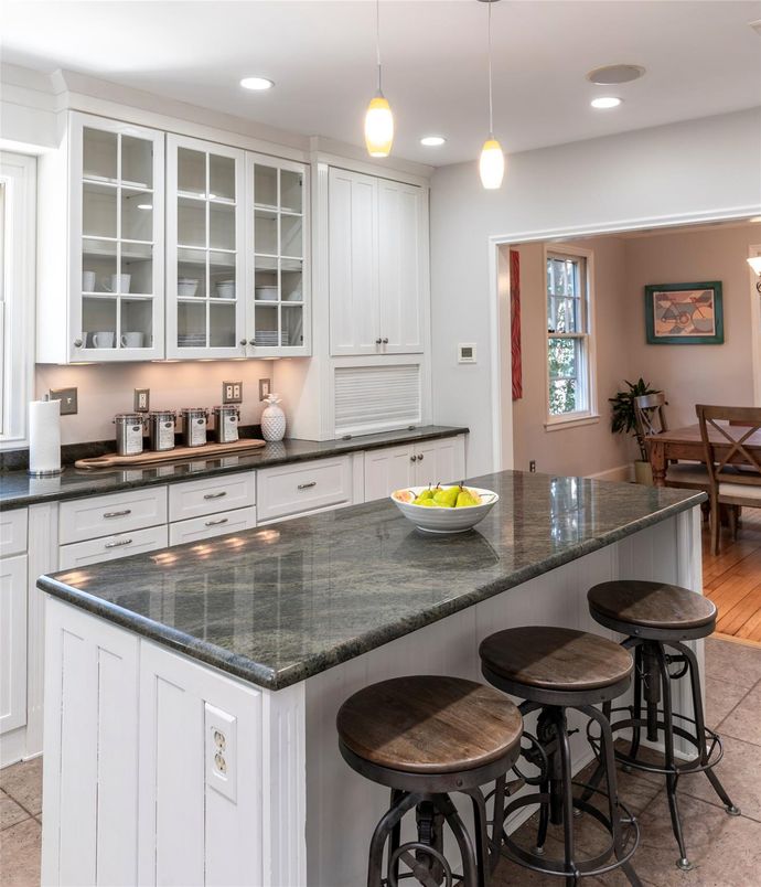 Dining room, Interior, Kitchen, Pendant Lights, Recessed Lighting, Wood Texture Flooring