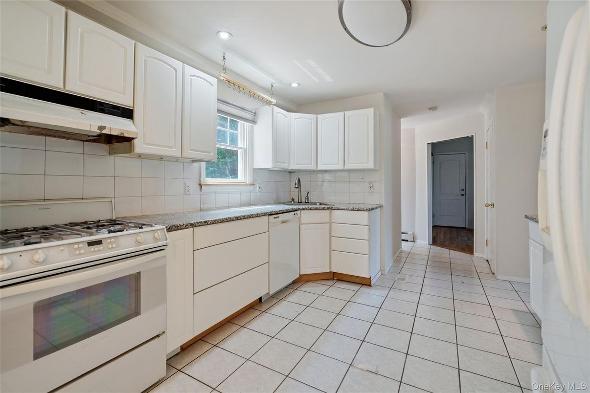 Interior, Kitchen, Pendant Lights, Recessed Lighting
