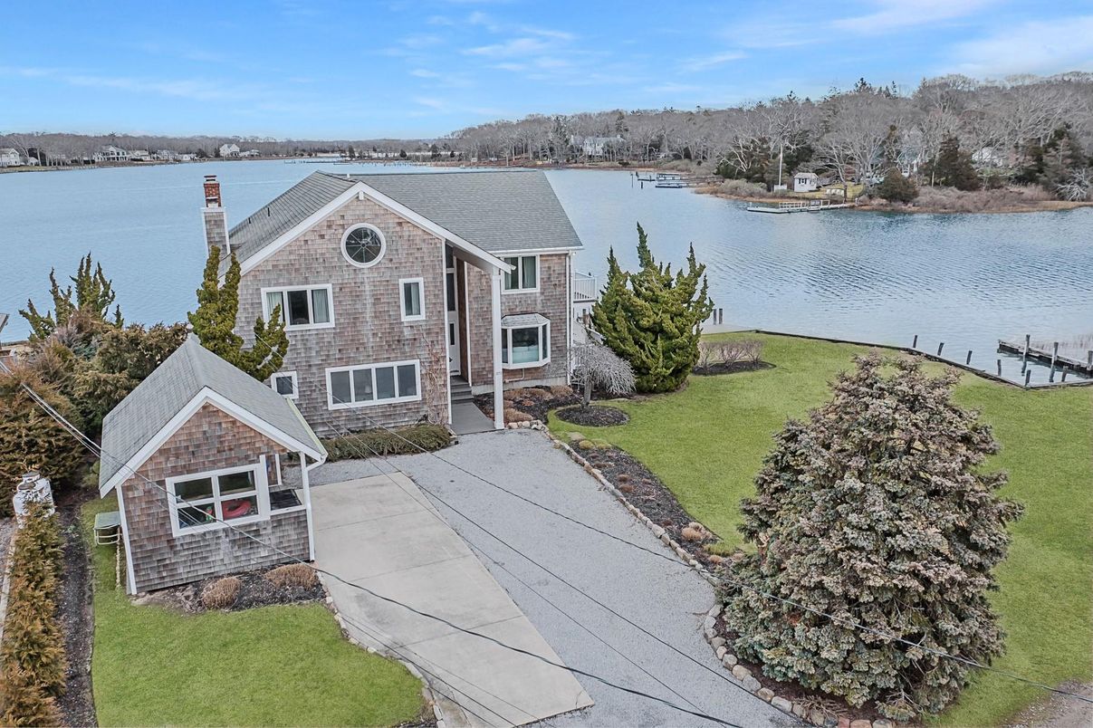 Exterior, Facade, Lake, French Provincial