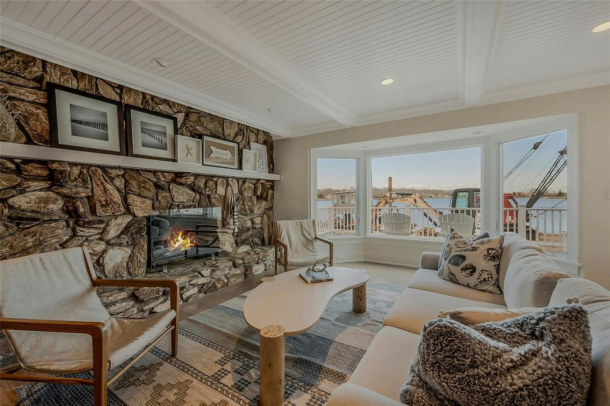 Fireplace, Interior, Living room, Recessed Lighting, Stone Walls, Water