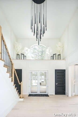 Interior, Pendant Lights, Wood Texture Flooring