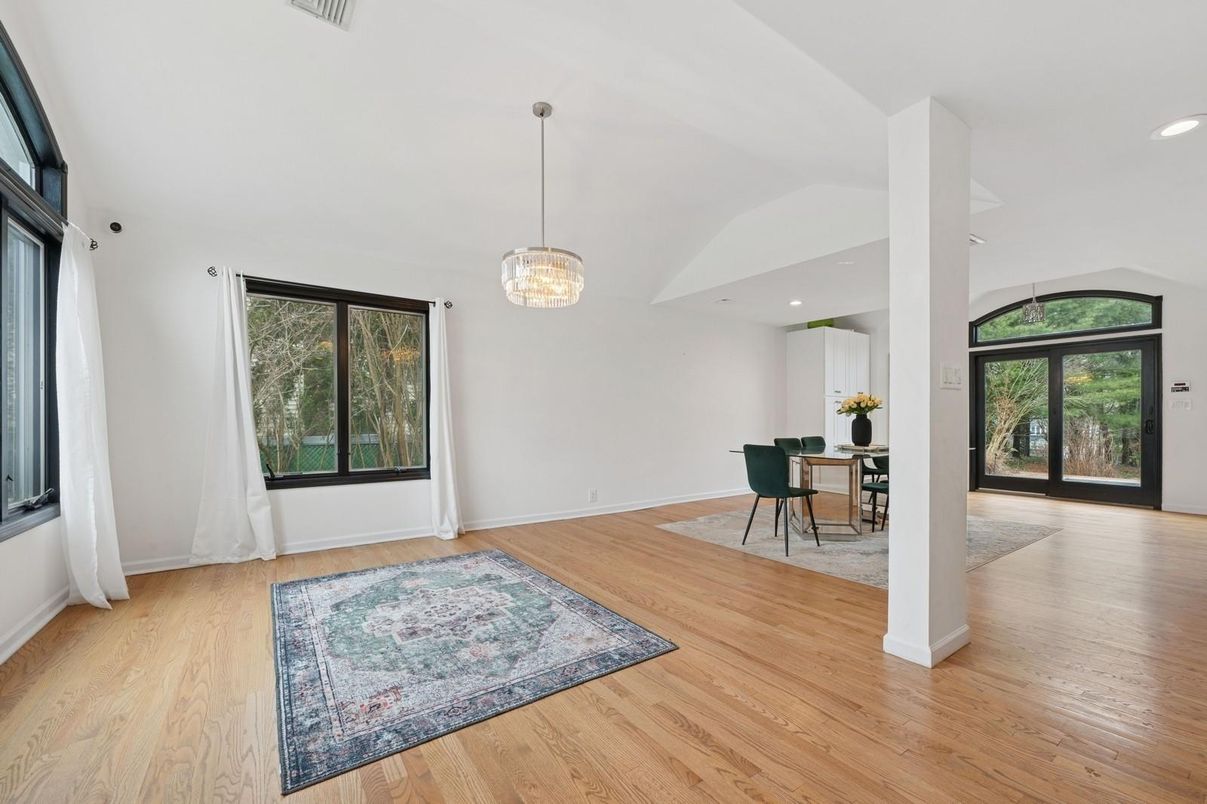 Dining room, Interior, Pendant Lights, Recessed Lighting, Wood Texture Flooring