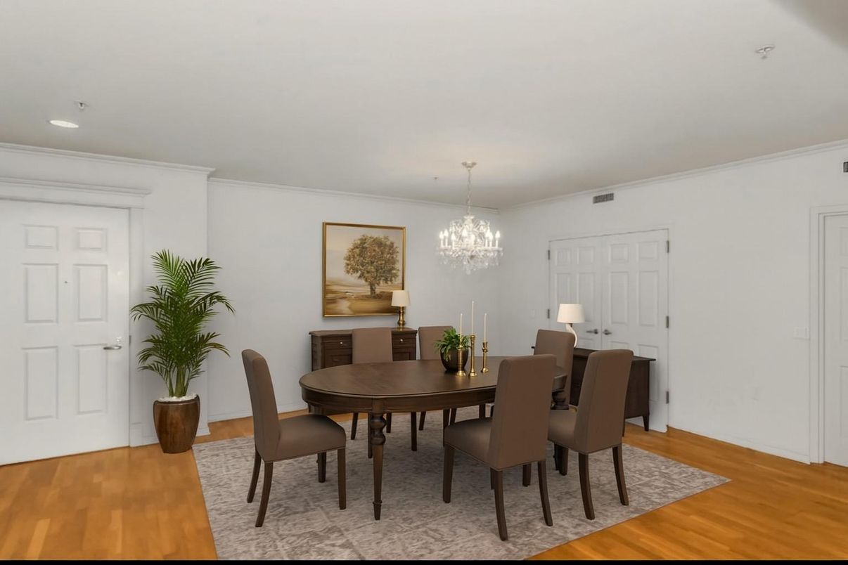 Chandelier, Dining room, Interior, Recessed Lighting, Wood Texture Flooring