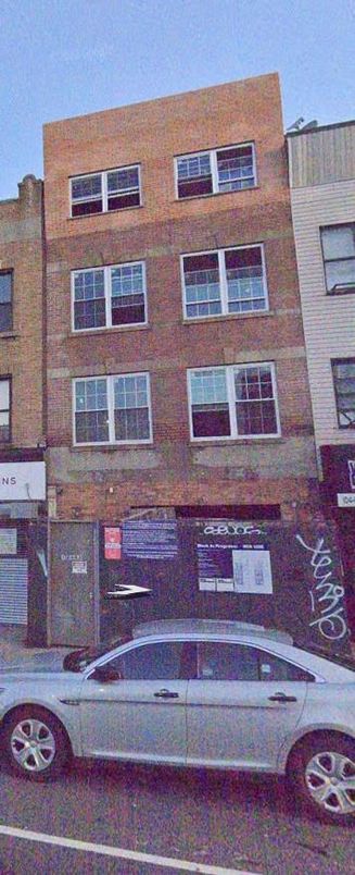 Exterior, Facade, Brick Facade, Rowhouse