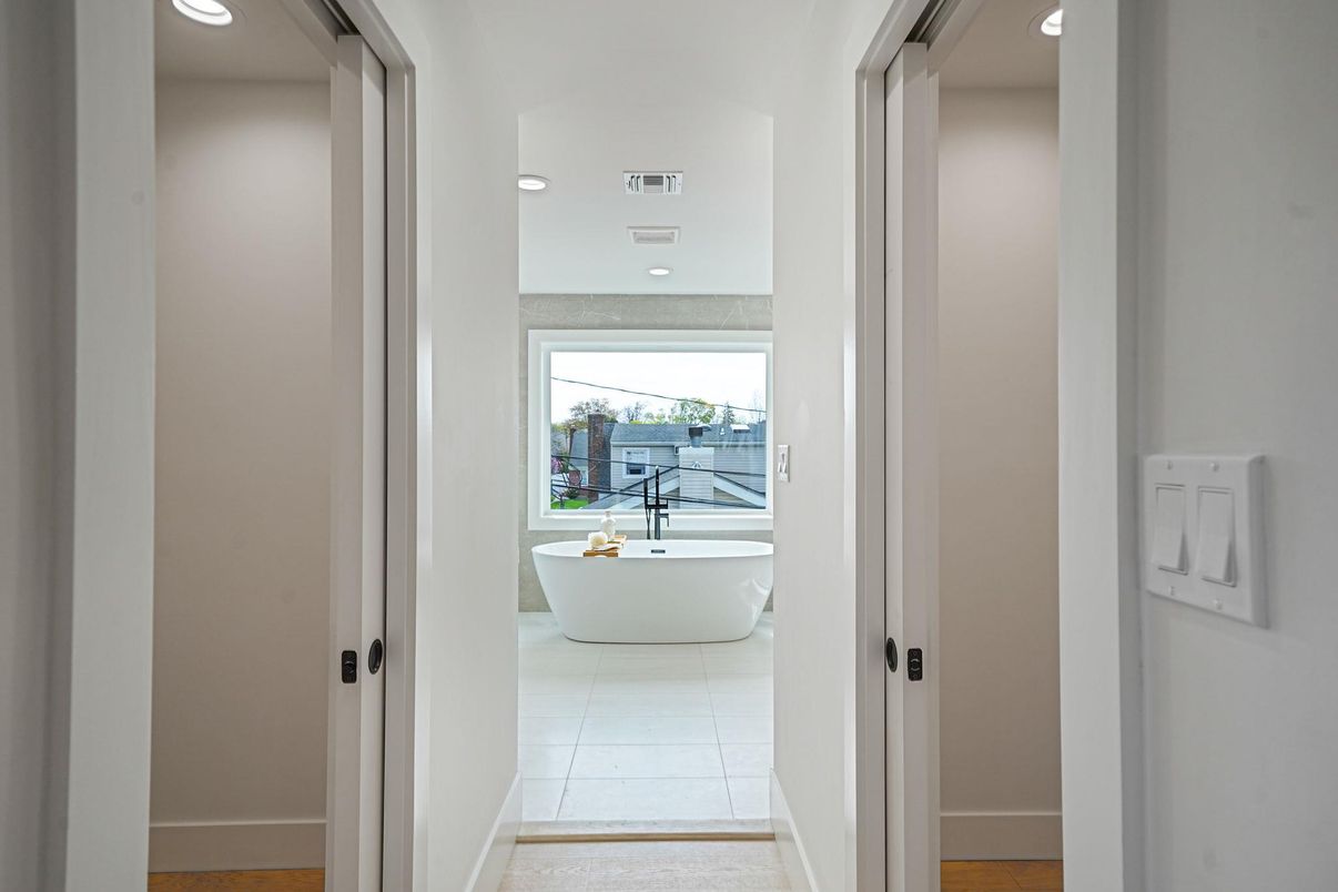 Bathroom, Free Standing Baths, Interior, Recessed Lighting