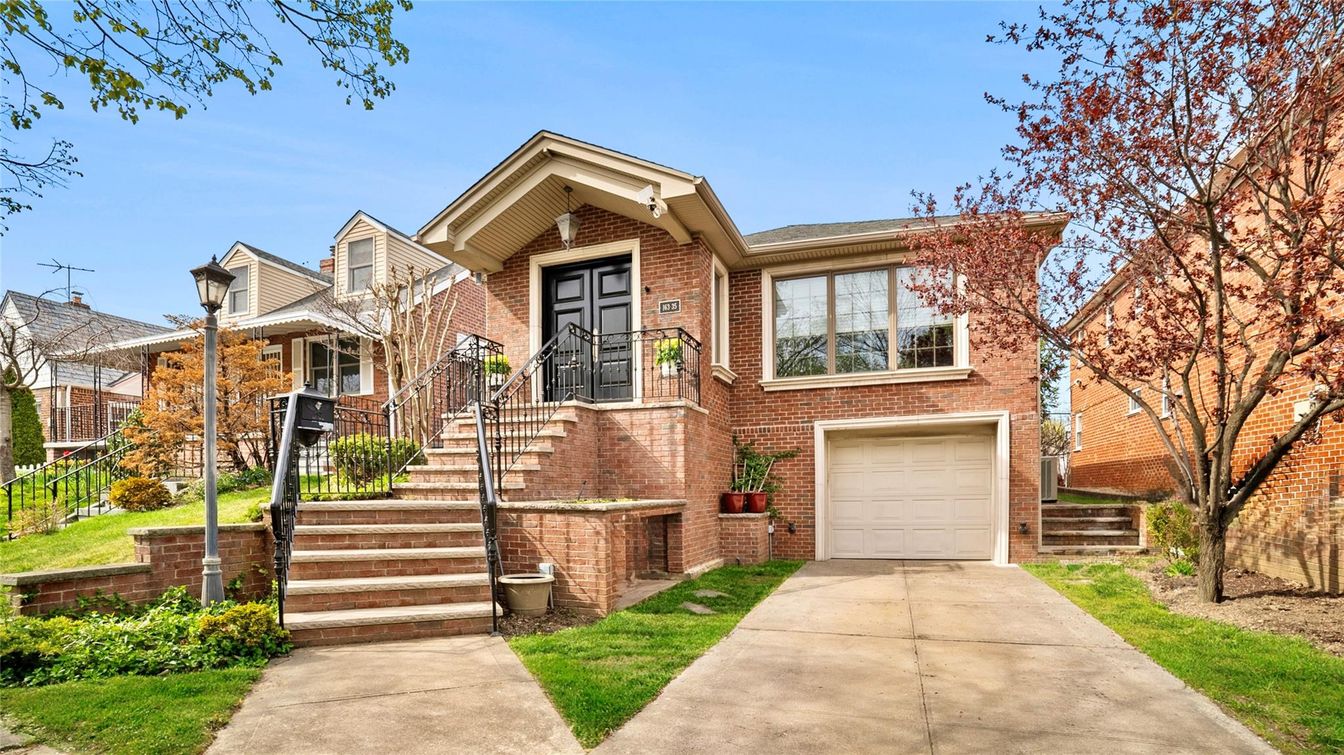 Attached, Exterior, Facade, Brick Facade, Rowhouse