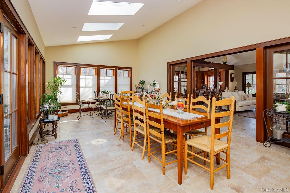 Dining room, Interior, Recessed Lighting