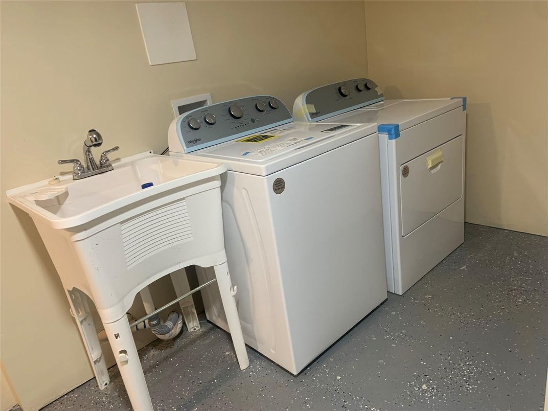 Interior, Washer