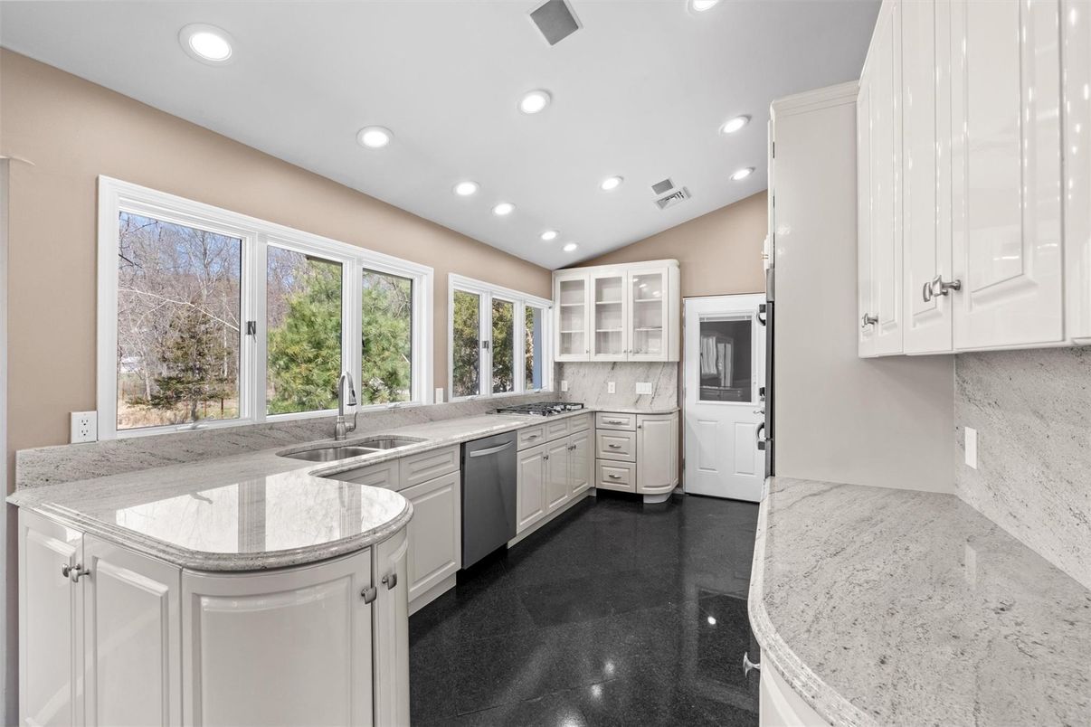 Interior, Kitchen, Recessed Lighting