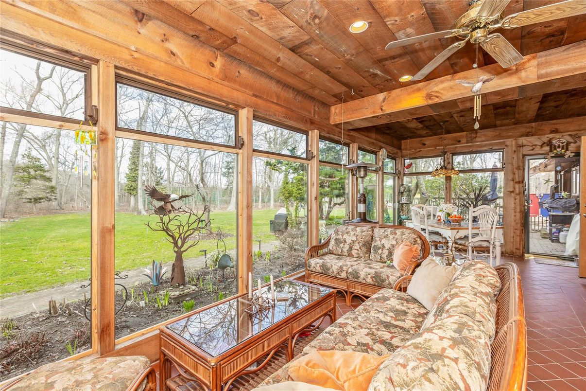 Interior, Living room, Recessed Lighting, Sun Room, Wooden Beams, Wooden Ceilings, Wood Texture Flooring