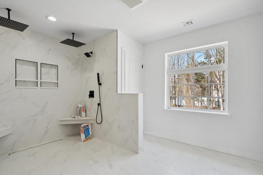 Bathroom, Interior, Marble, Marble Walls, Recessed Lighting