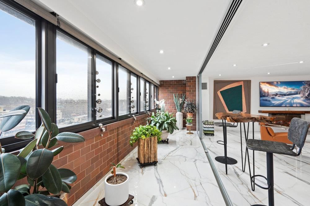 Interior, Marble, Recessed Lighting, Stone Walls