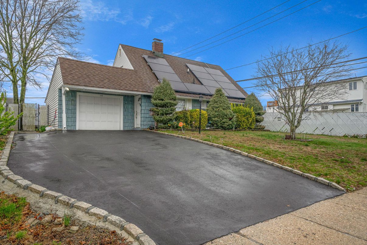 Attached, Exterior, Facade, Solar Panels, Cape Cod