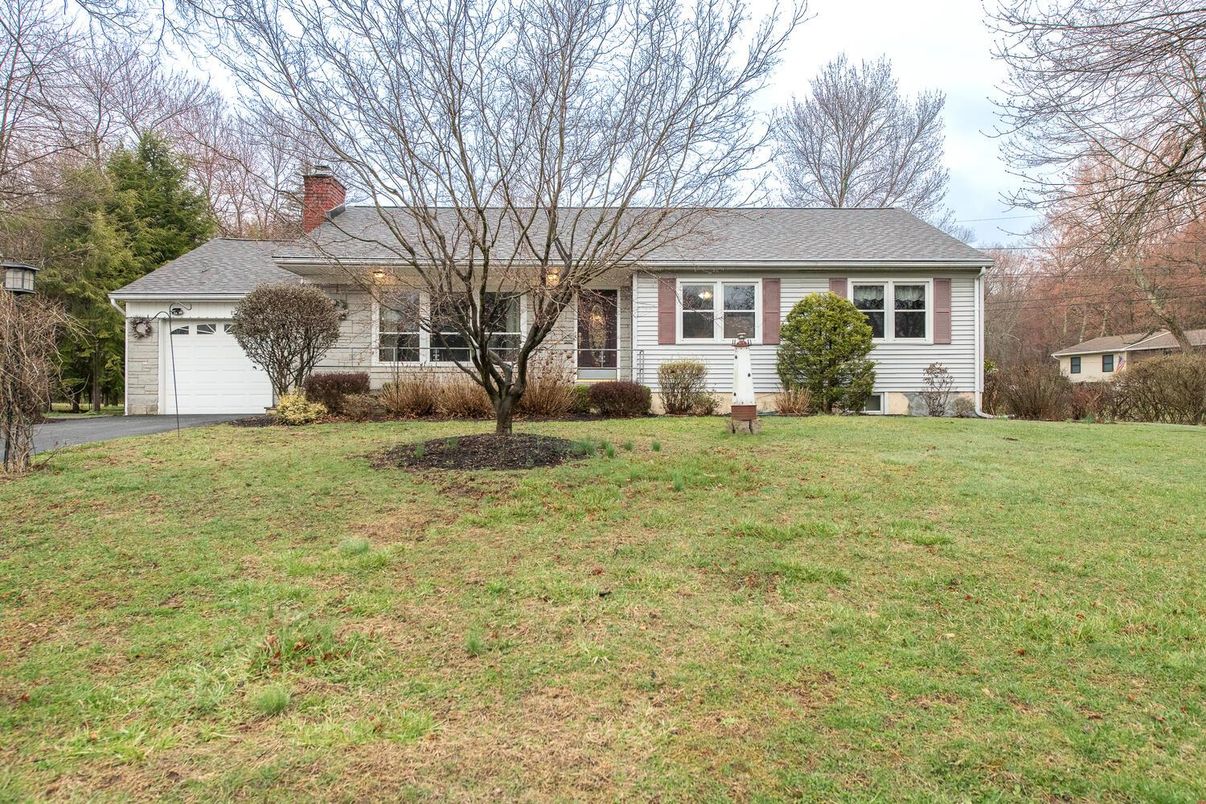 Attached, Backyard, Exterior, Facade, Cape Cod