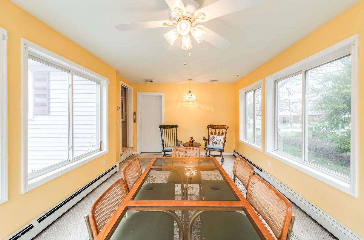 Dining room, Interior, Pendant Lights