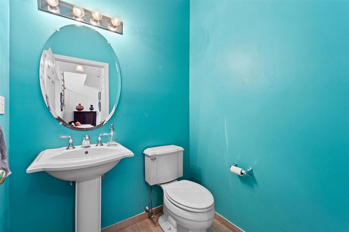 Bathroom, Interior