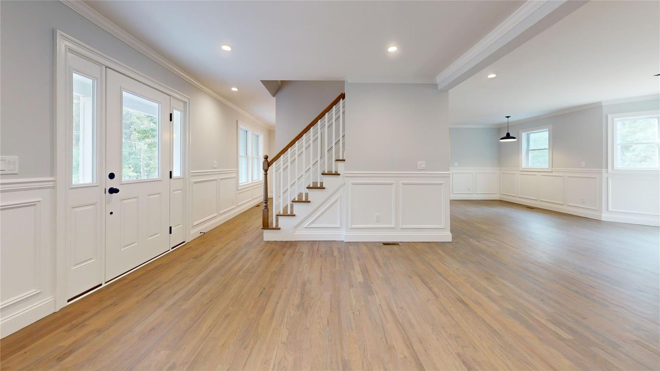 Empty room, Interior, Recessed Lighting, Wood Texture Flooring