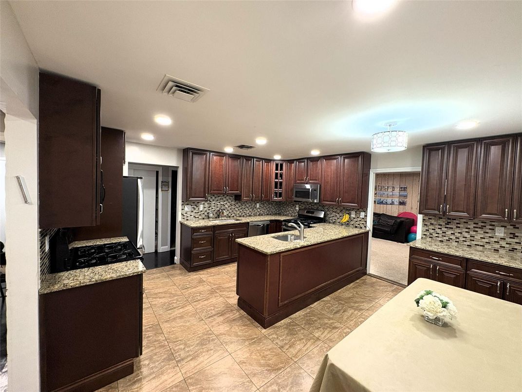 Interior, Kitchen, Recessed Lighting