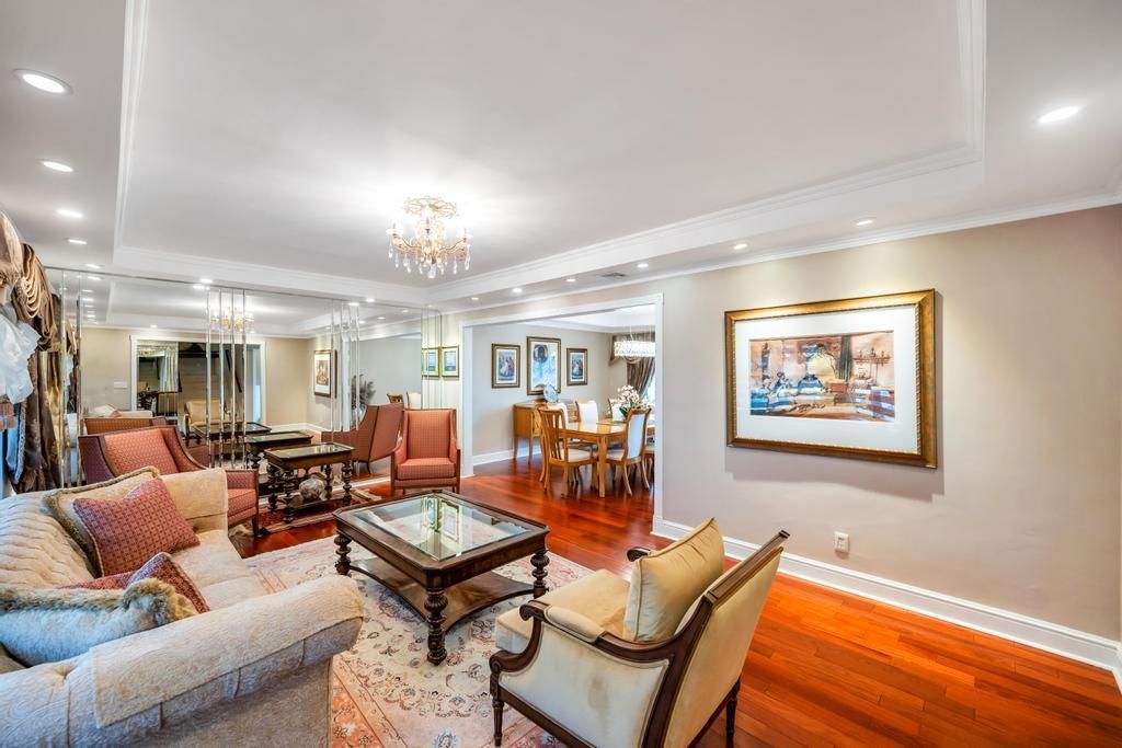 Chandelier, Dining room, Interior, Living room, Recessed Lighting, Wood Texture Flooring