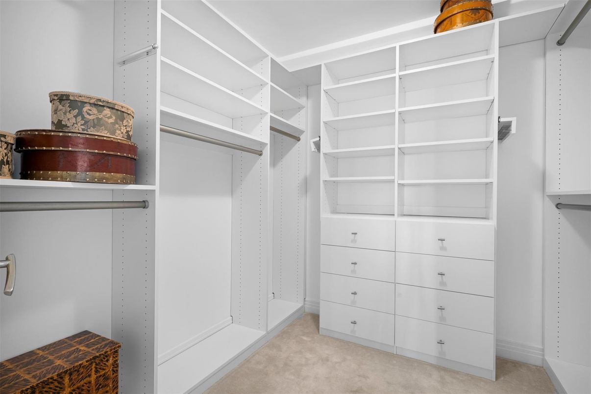 Interior, Walk-in Closets