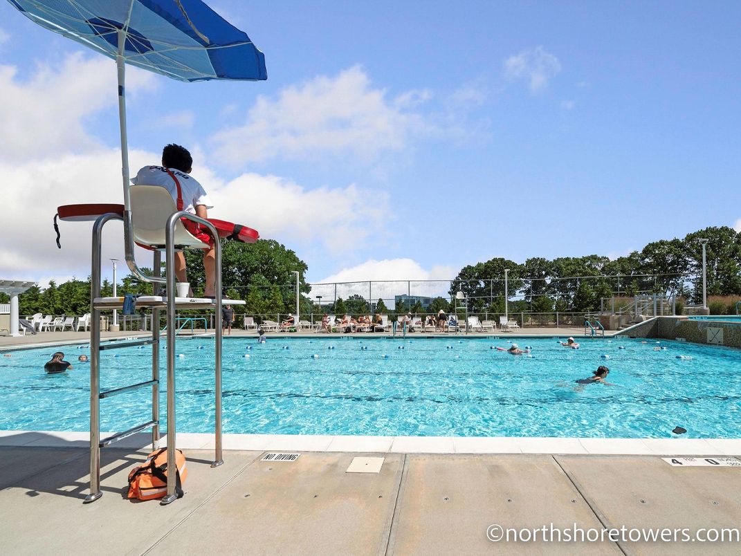 Exterior, Playground, Pool