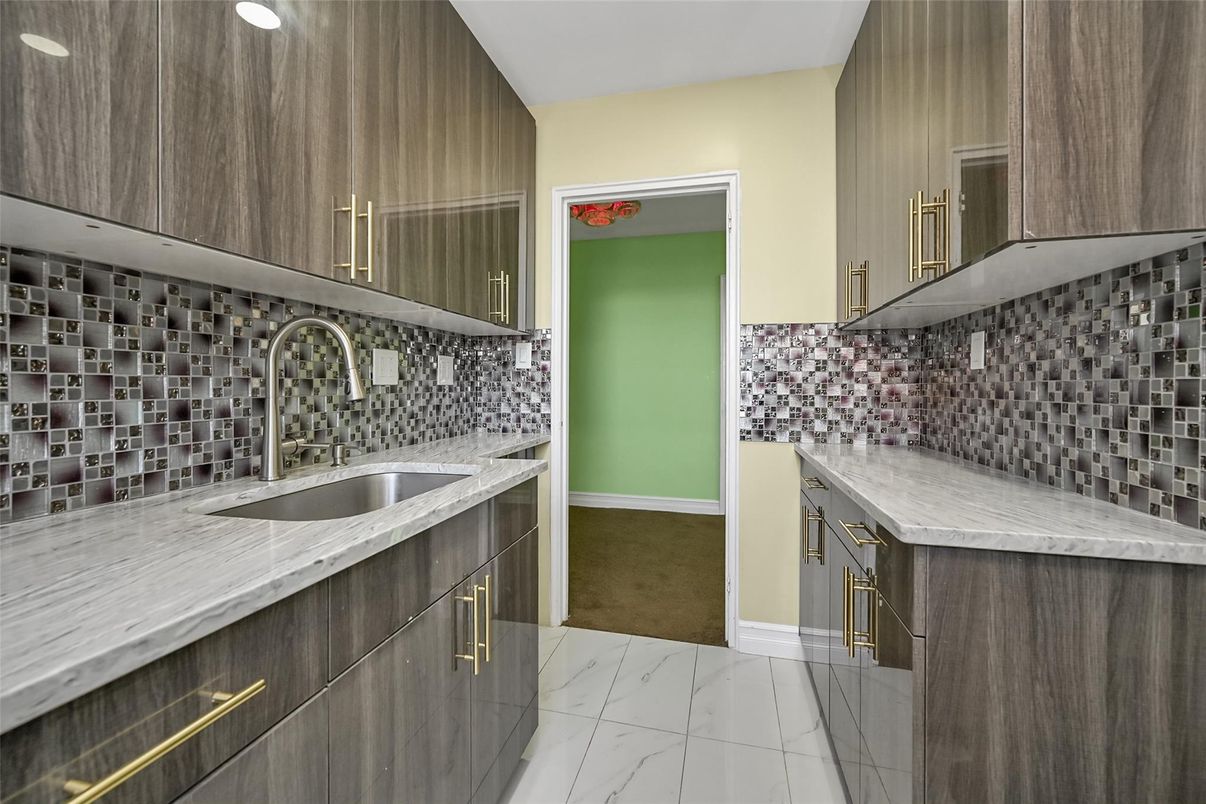 Interior, Kitchen, Marble, Recessed Lighting
