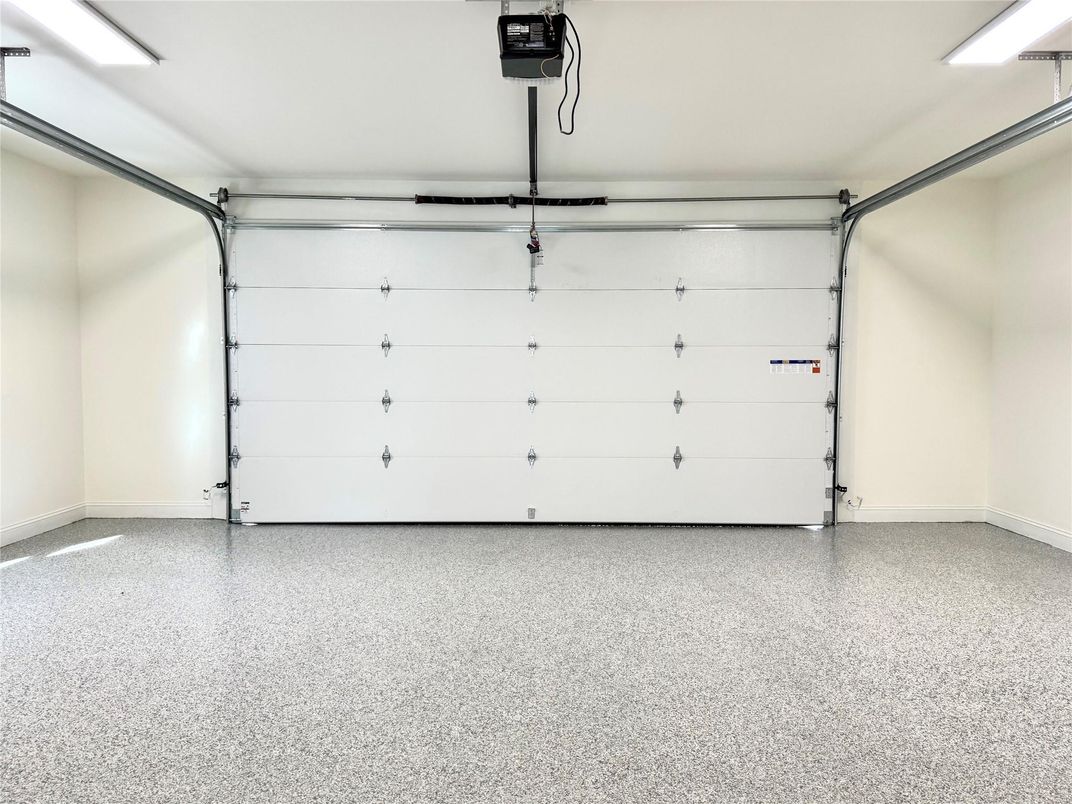 Garage, Interior