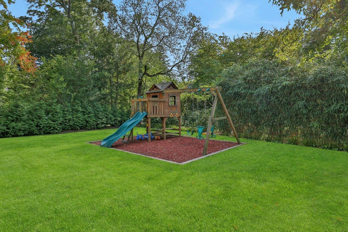 Backyard, Exterior, Playground