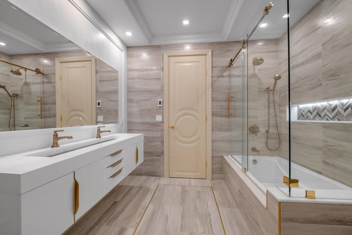Bathroom, Dual Sink Vanities, Glass Shower, Interior, Recessed Lighting