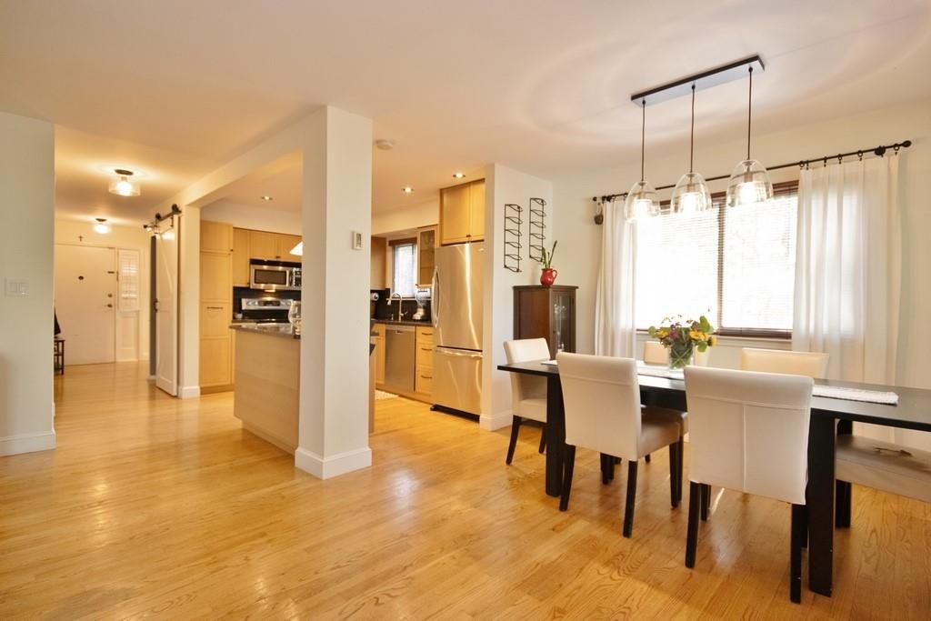 Dining room, Interior, Kitchen, Pendant Lights, Recessed Lighting, Stainless Steel Appliances, Wood Texture Flooring