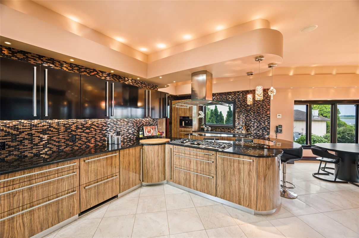 Interior, Kitchen, Pendant Lights, Recessed Lighting