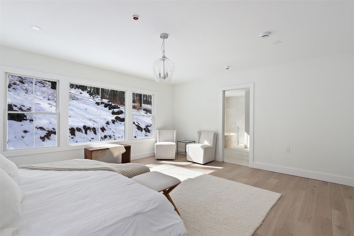 Bedroom, Interior, Pendant Lights, Recessed Lighting, Wood Texture Flooring