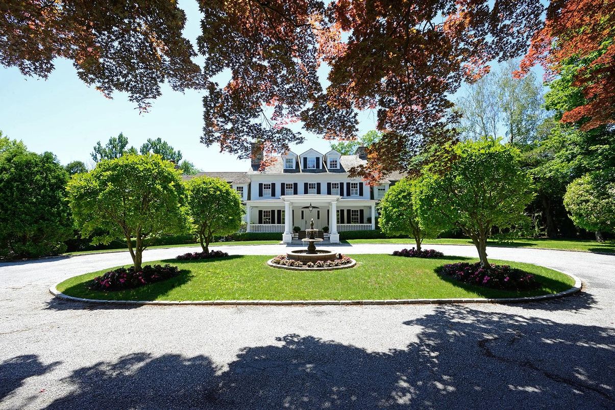 Exterior, Facade, Georgian