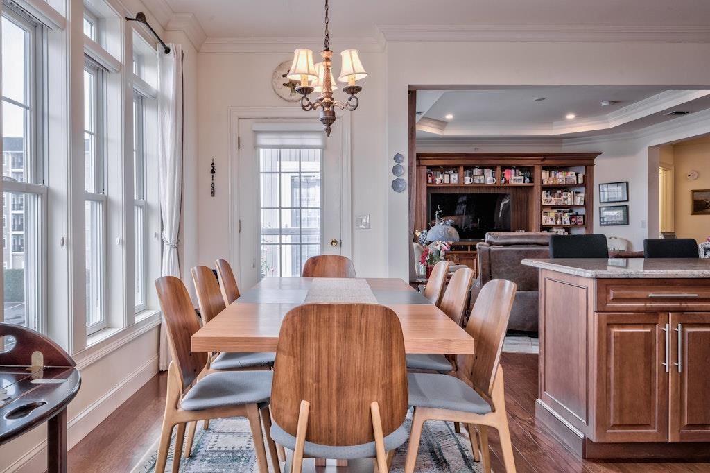 Chandelier, Dining room, Interior, Recessed Lighting, Wood Texture Flooring