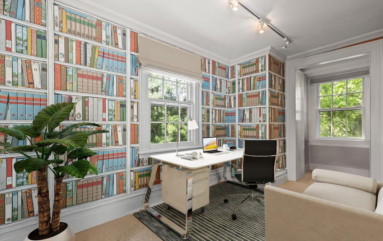 Home Office, Interior