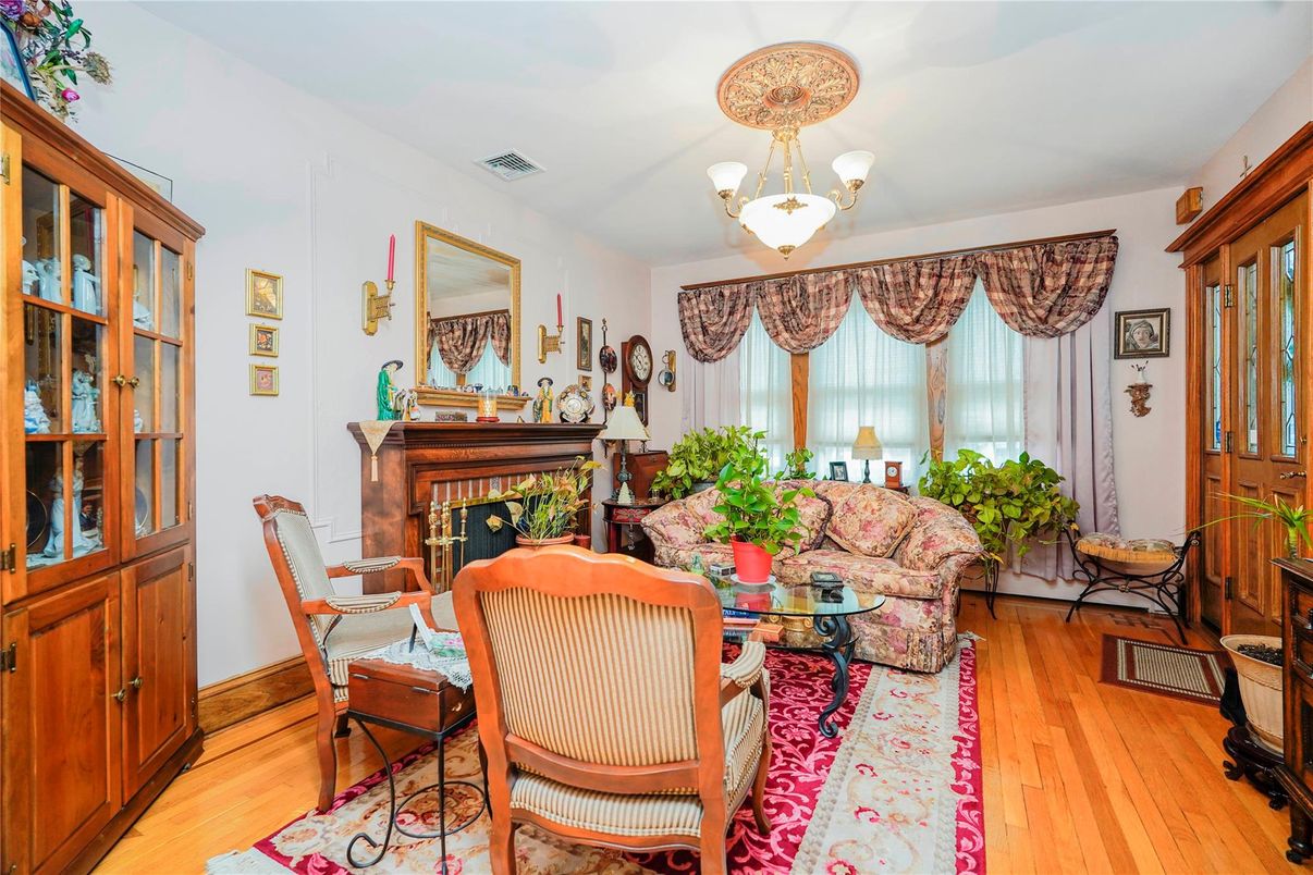 Chandelier, Dining room, Fireplace, Interior, Living room, Wood Texture Flooring