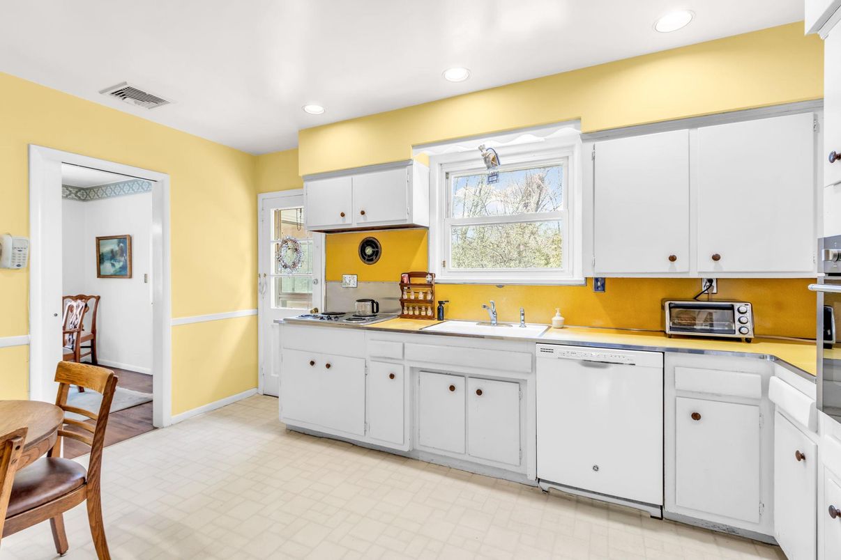 Interior, Kitchen, Recessed Lighting