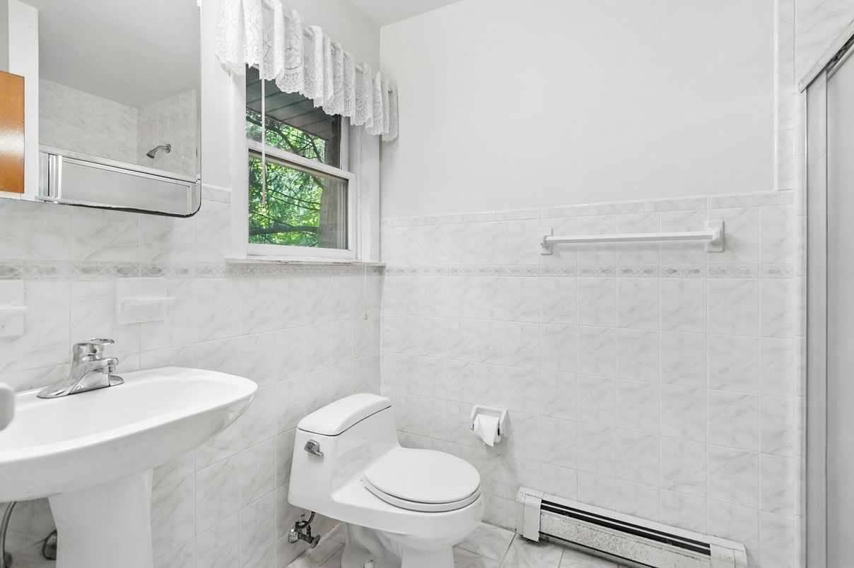 Bathroom, Interior, Marble Walls