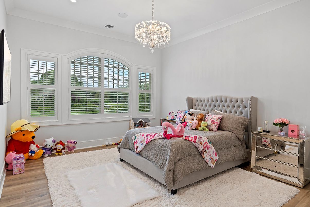 Bedroom, Chandelier, Interior, Recessed Lighting, Wood Texture Flooring