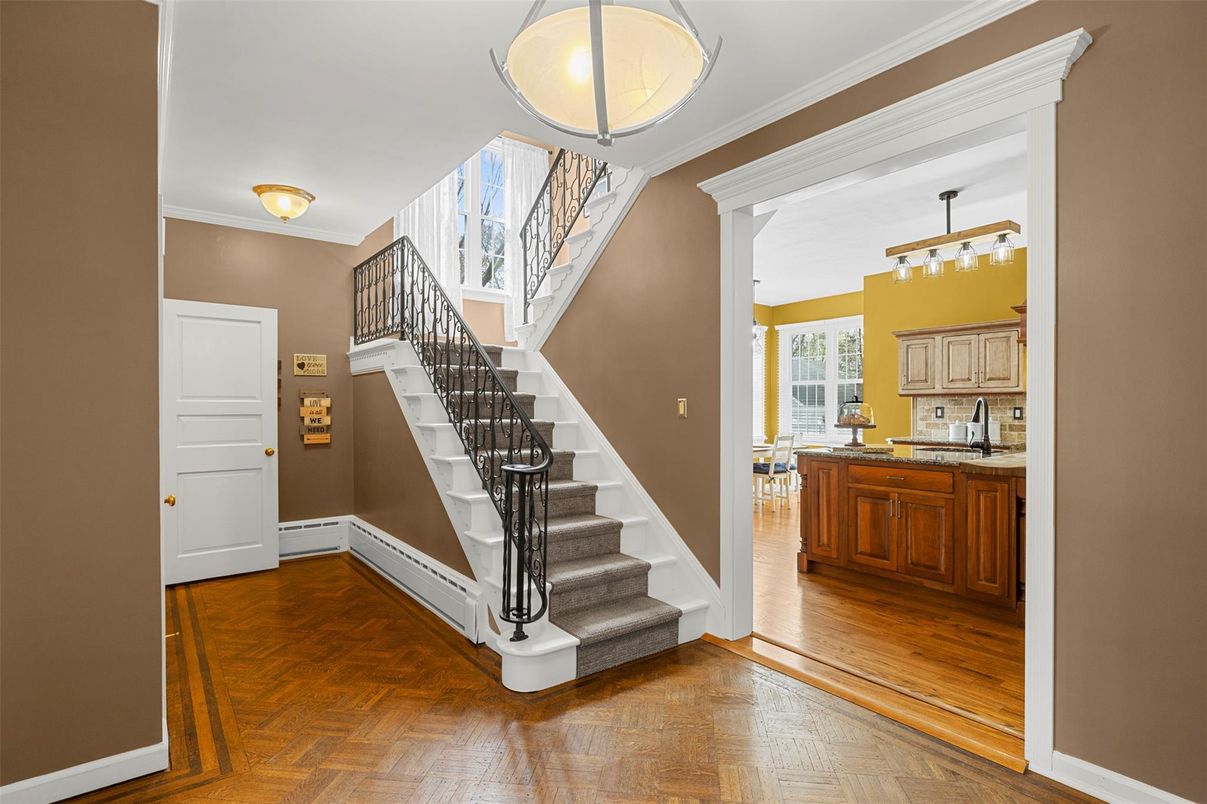 Interior, Kitchen, Pendant Lights, Wood Texture Flooring
