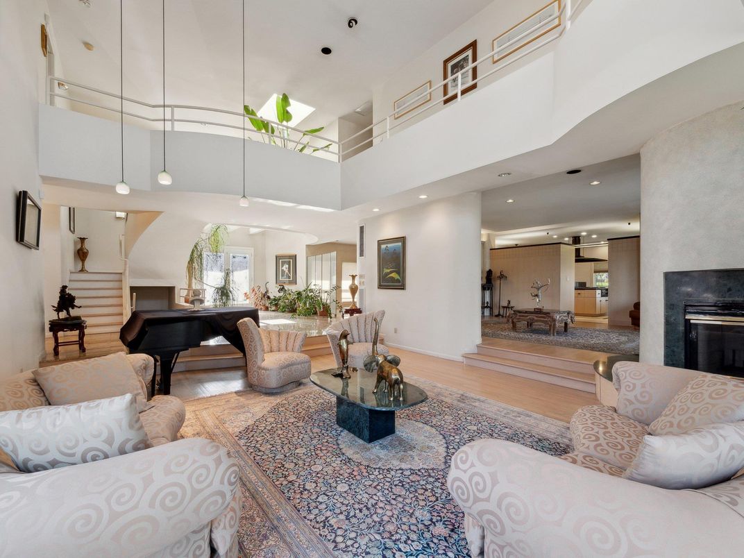 Fireplace, Interior, Living room, Pendant Lights, Piano, Recessed Lighting, Wood Texture Flooring