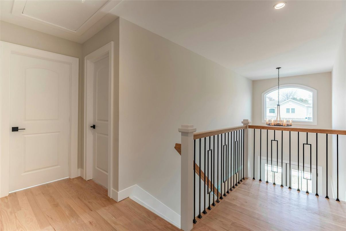 Chandelier, Interior, Recessed Lighting, Wood Texture Flooring