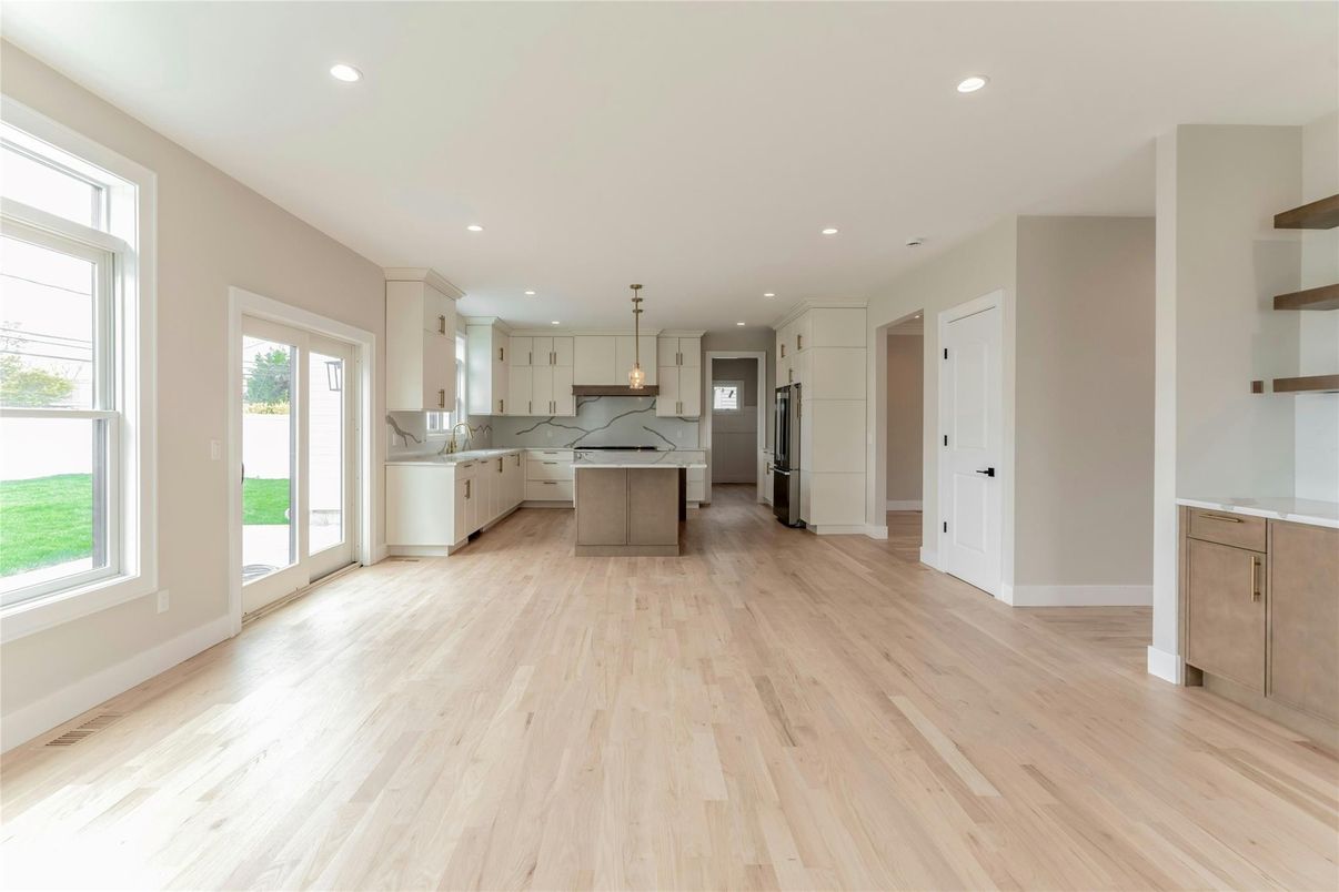 Interior, Kitchen, Pendant Lights, Recessed Lighting, Wood Texture Flooring