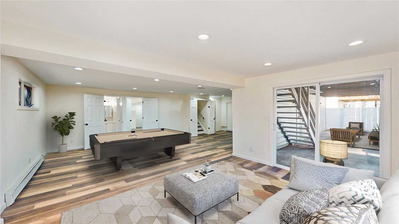 Billiard Table, Game Room, Interior, Living room, Recessed Lighting, Wood Texture Flooring
