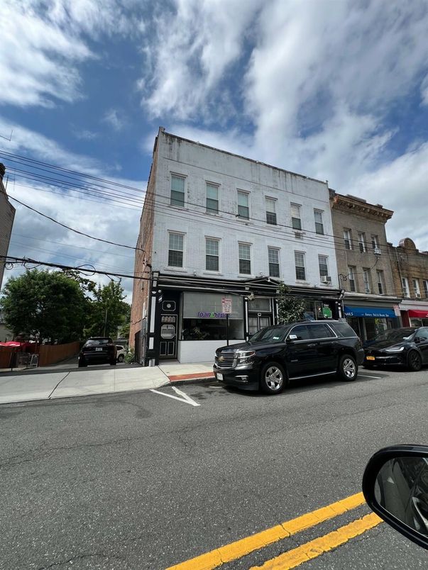 Exterior, Facade, Condo Building