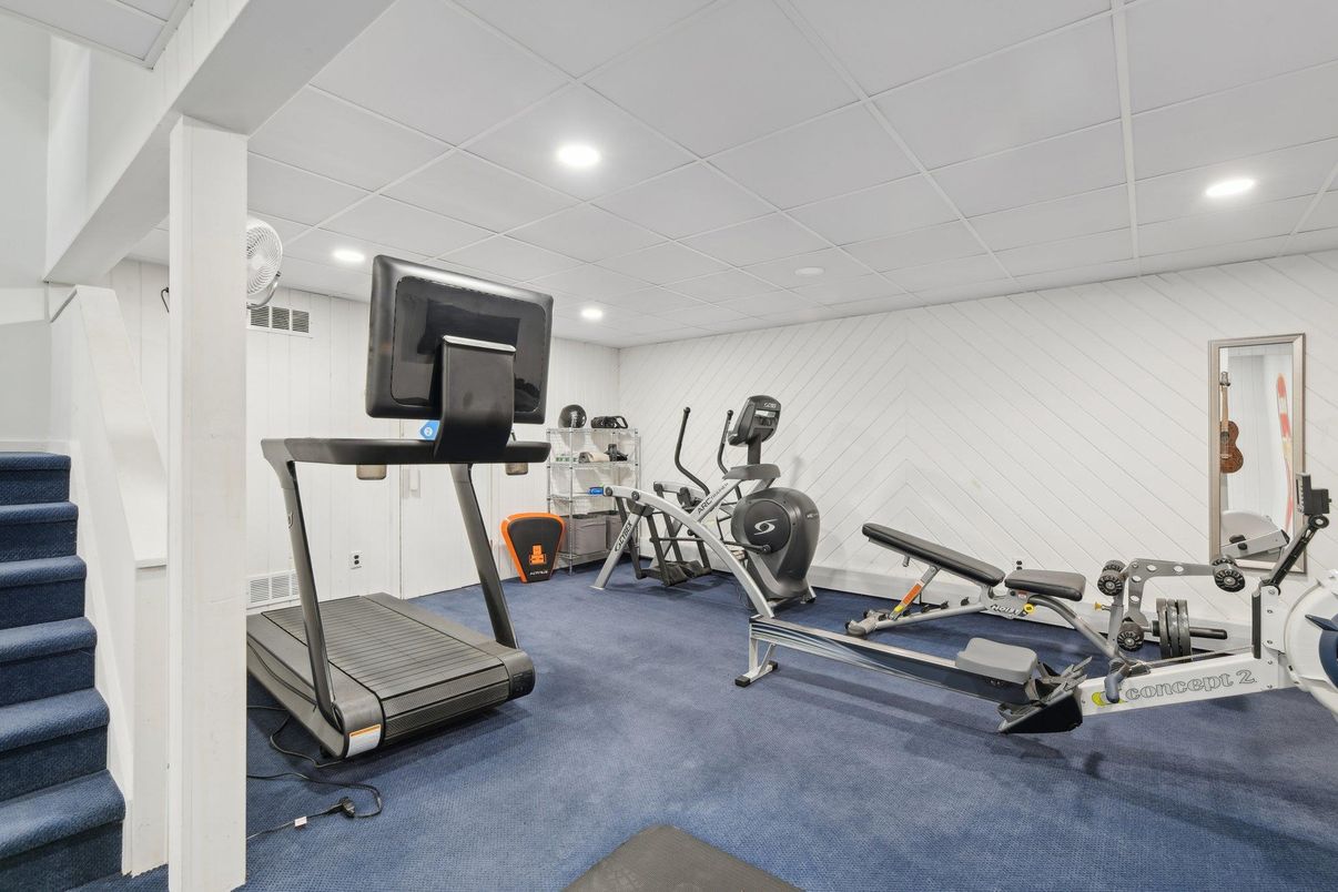 Fitness Equipment, Interior, Recessed Lighting