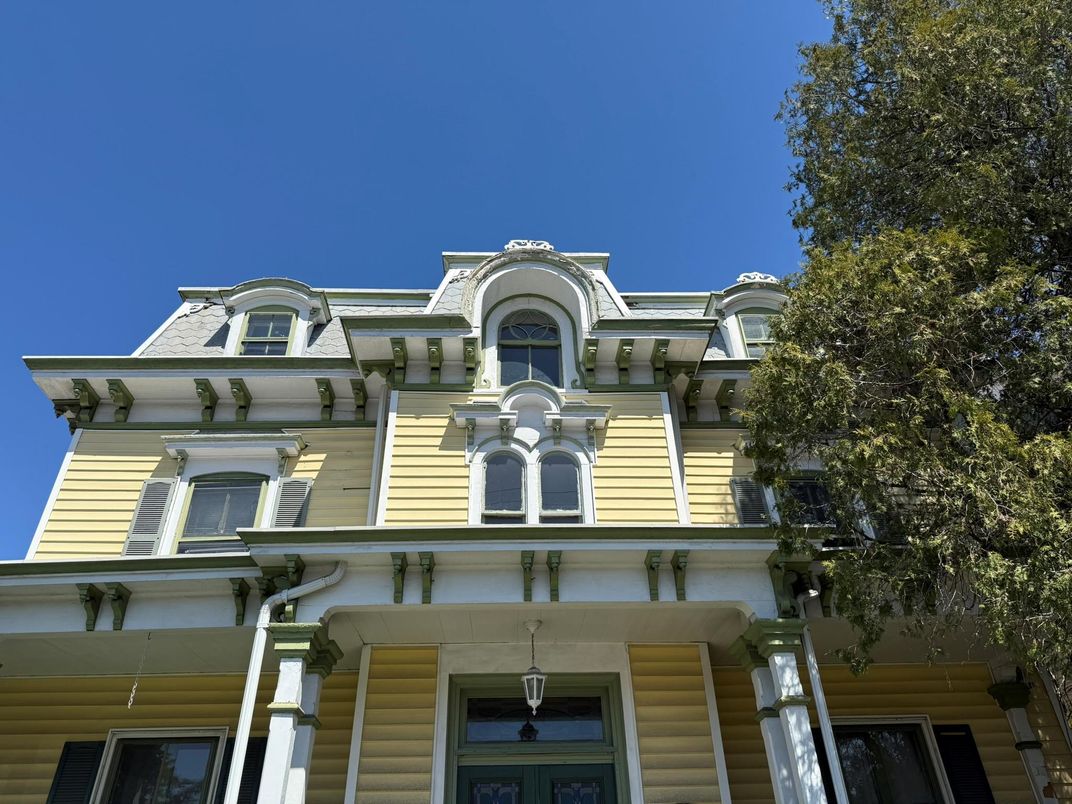 Exterior, Facade, Queen Anne Victorian
